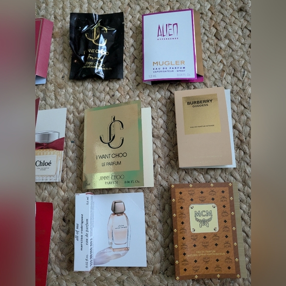 Fragrance Sample Lot - Picture 3 of 3